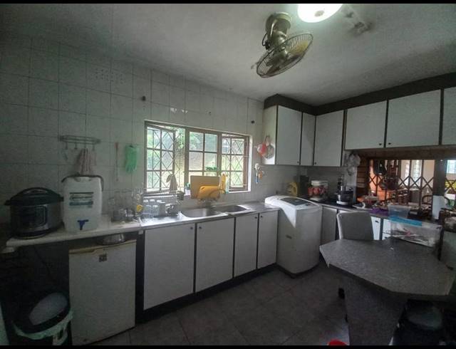 6 BEDROOM HOUSE FOR SALE IN BELLAIR